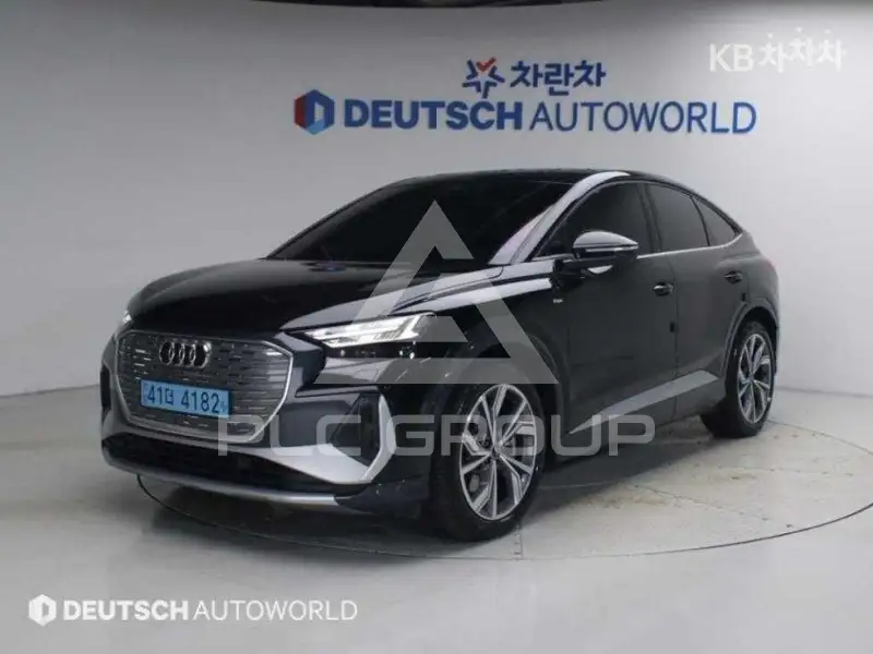 2022 Audi Q4