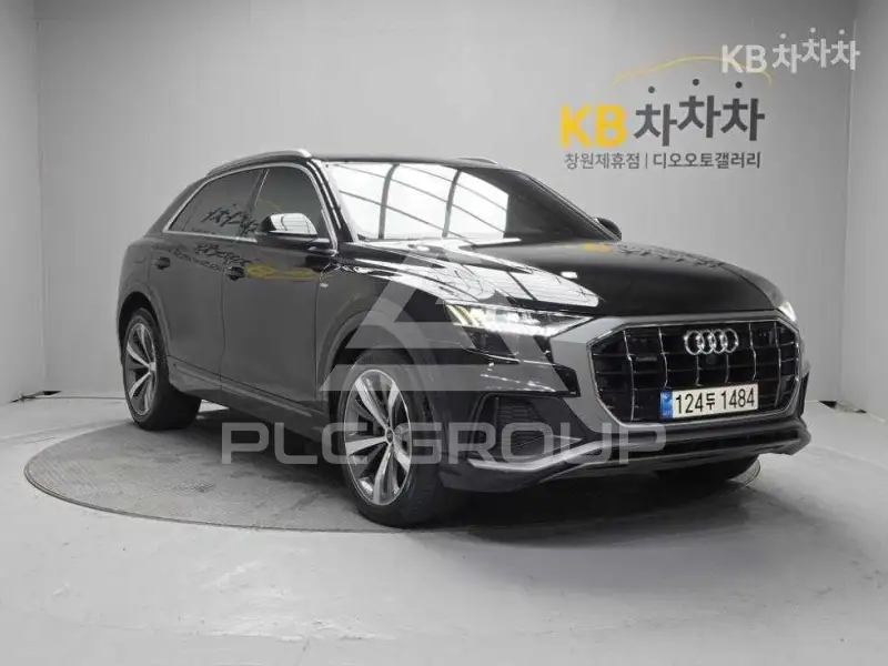 2022 Audi Q8
