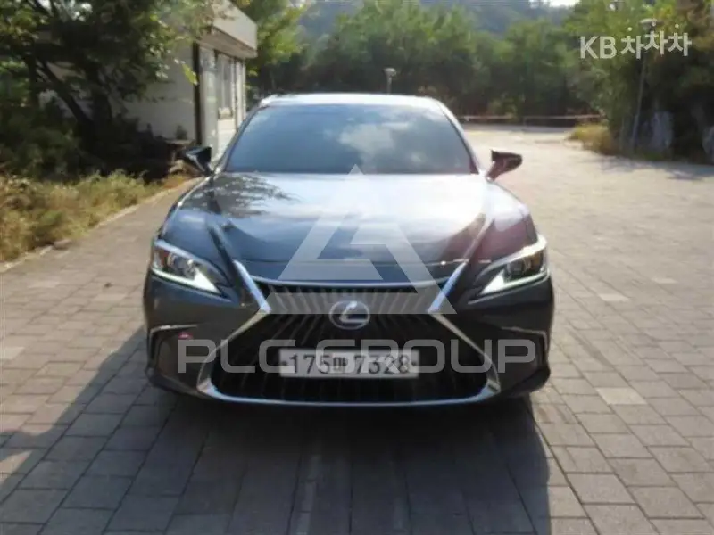 2022 Lexus ES