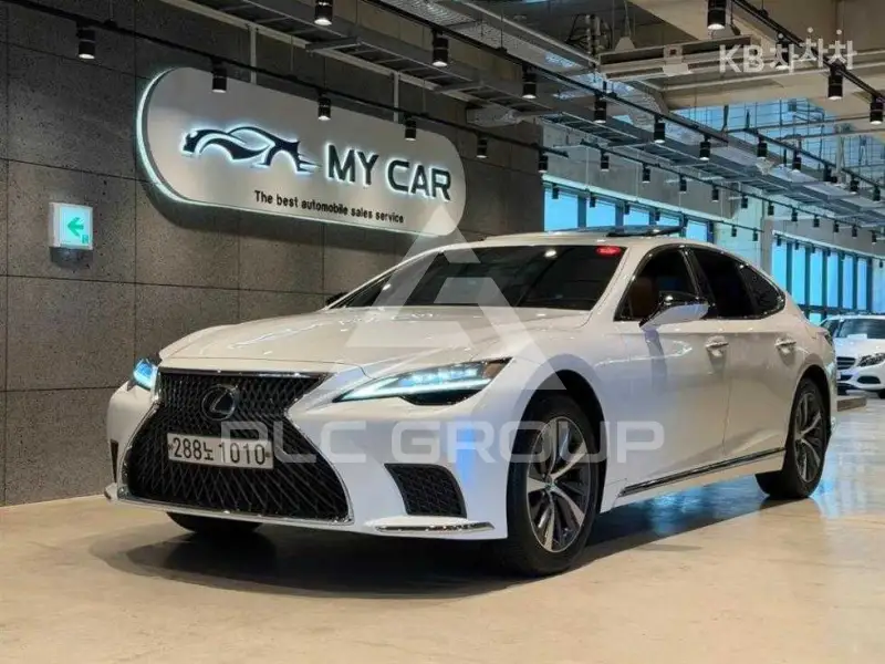 2022 Lexus LS