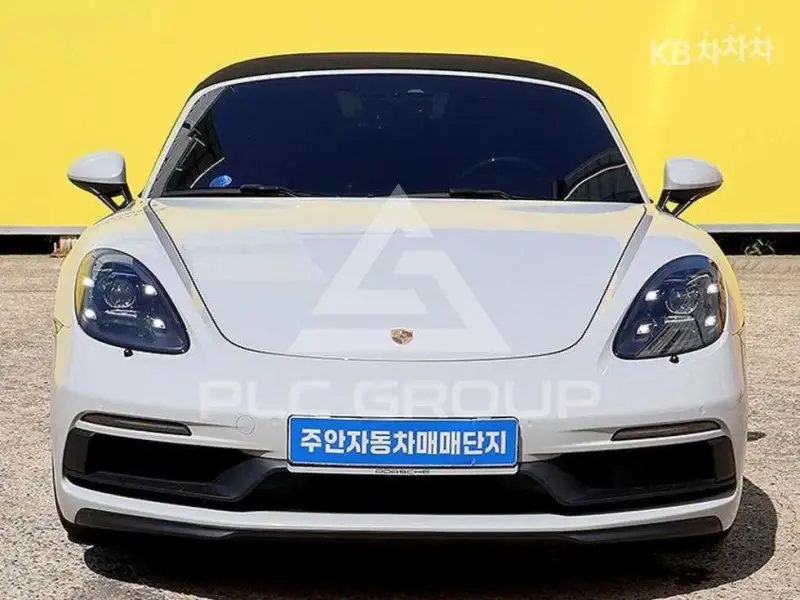 2022 Porsche Macan