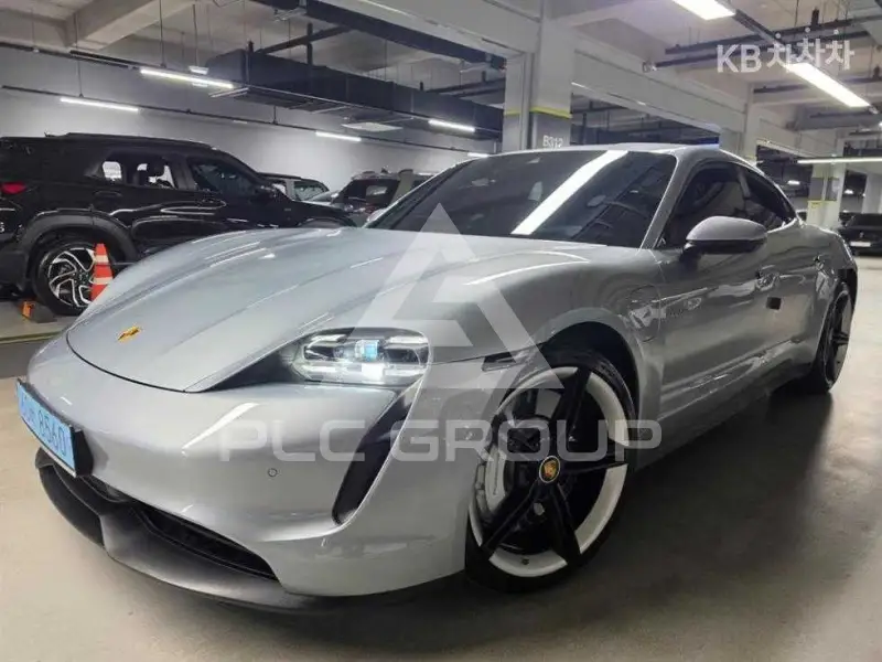 2022 Porsche Taycan