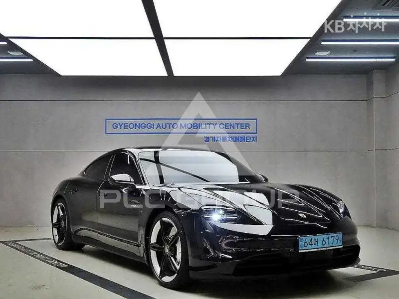 2022 Porsche Taycan