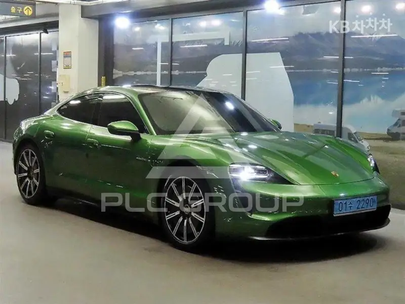 2022 Porsche Taycan