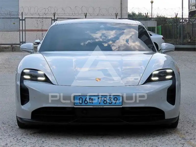 2022 Porsche Taycan