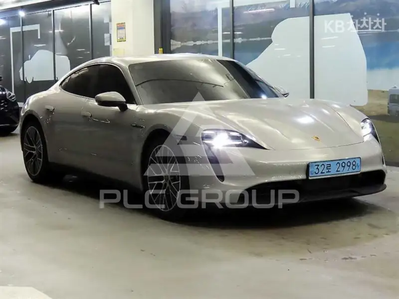 2022 Porsche Taycan