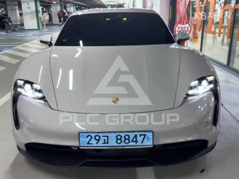 2022 Porsche Taycan