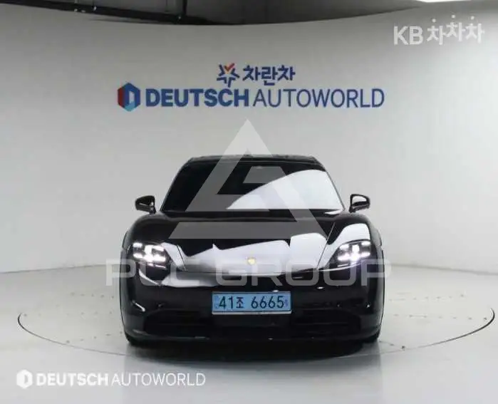 2022 Porsche Taycan