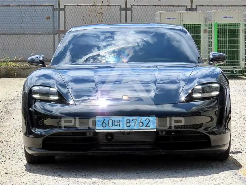 2022 Porsche Taycan