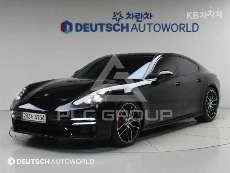 2022 Porsche Panamera