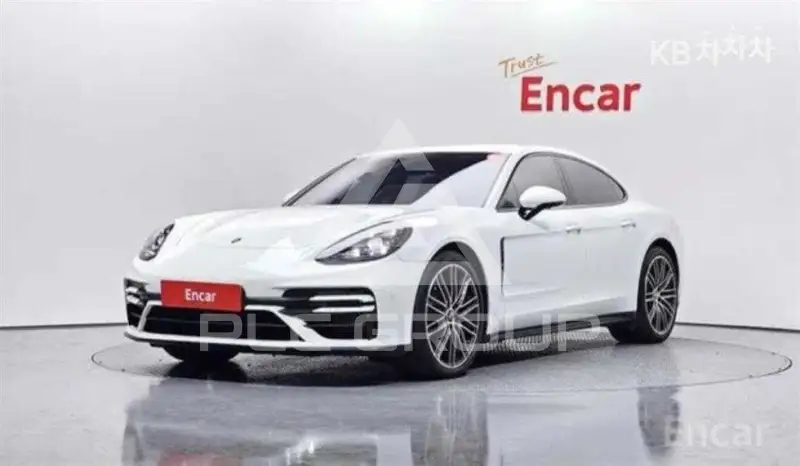 2022 Porsche Panamera