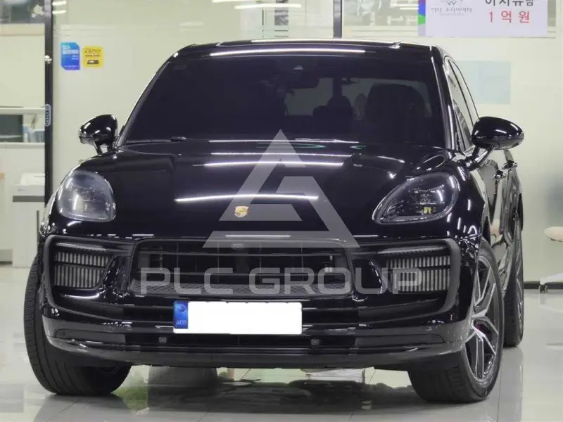 2022 Porsche Macan