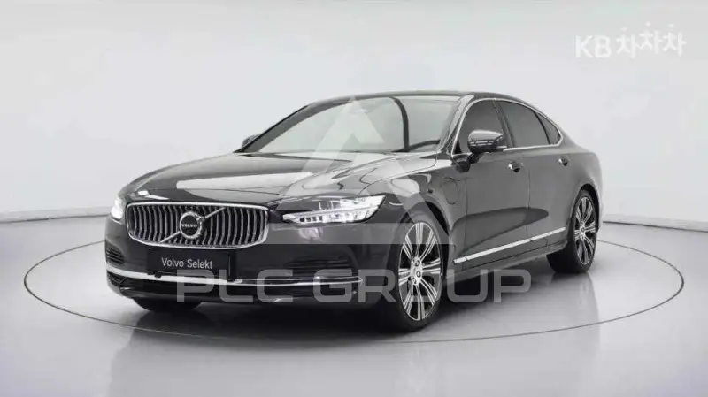 2022 Volvo S90