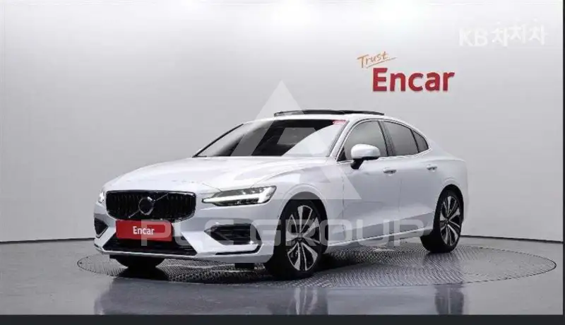 2022 Volvo S60