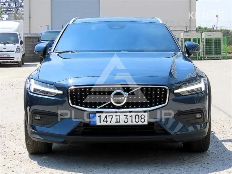2022 Volvo V60