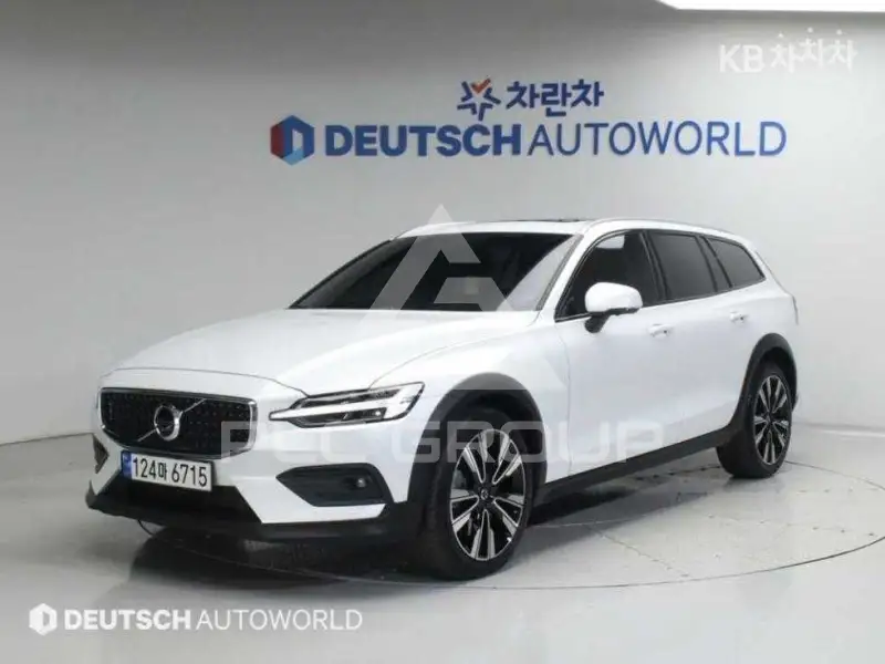 2022 Volvo V60