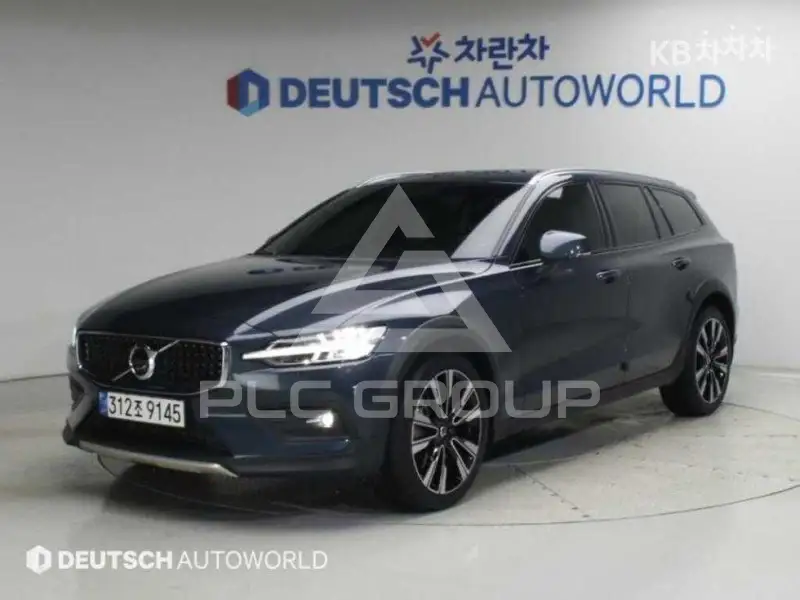 2022 Volvo V60