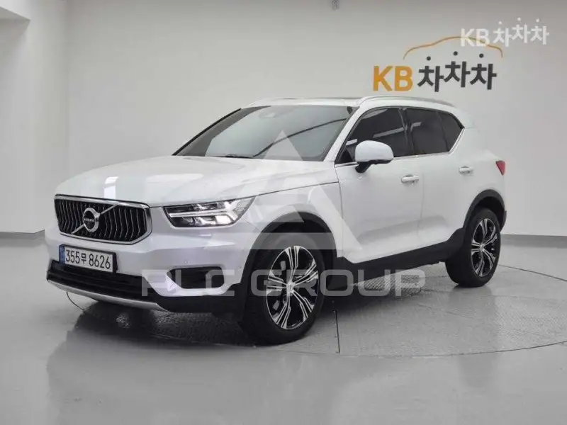2022 Volvo XC40