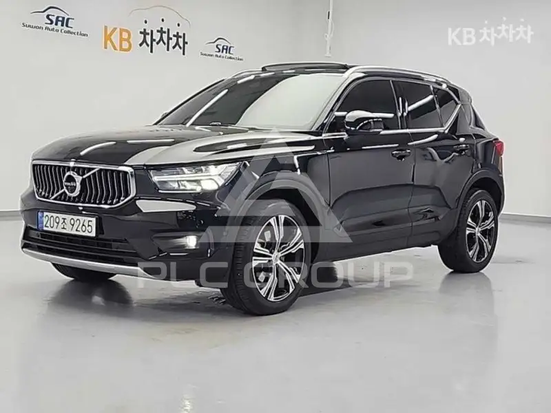 2022 Volvo XC40
