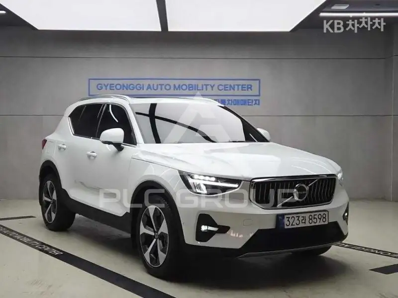2022 Volvo XC40