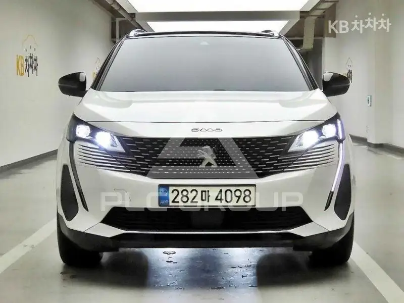 2022 Peugeot 5008