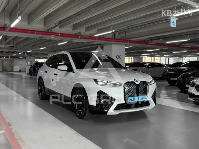 2023 BMW iX