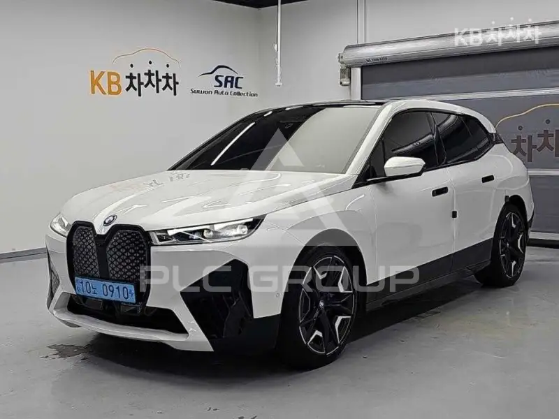 2023 BMW iX
