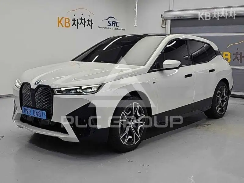 2023 BMW iX