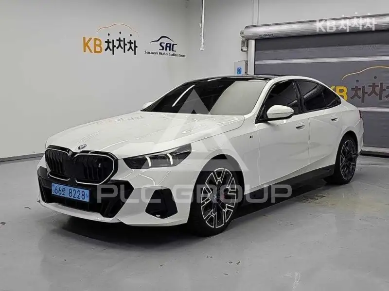 2023 BMW I5