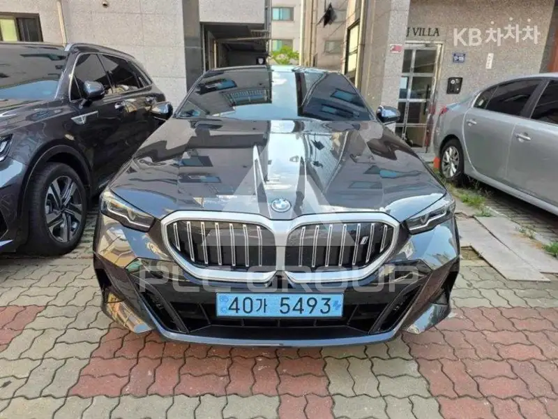 2023 BMW I5