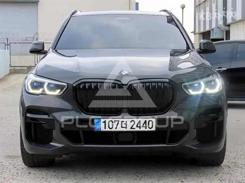 2023 BMW X5
