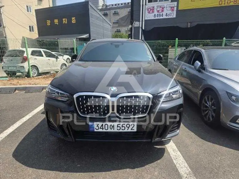 2023 BMW X4