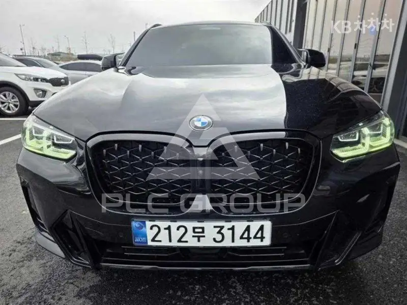 2023 BMW X4