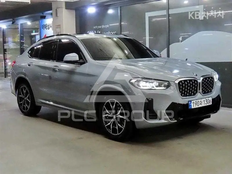 2023 BMW X4