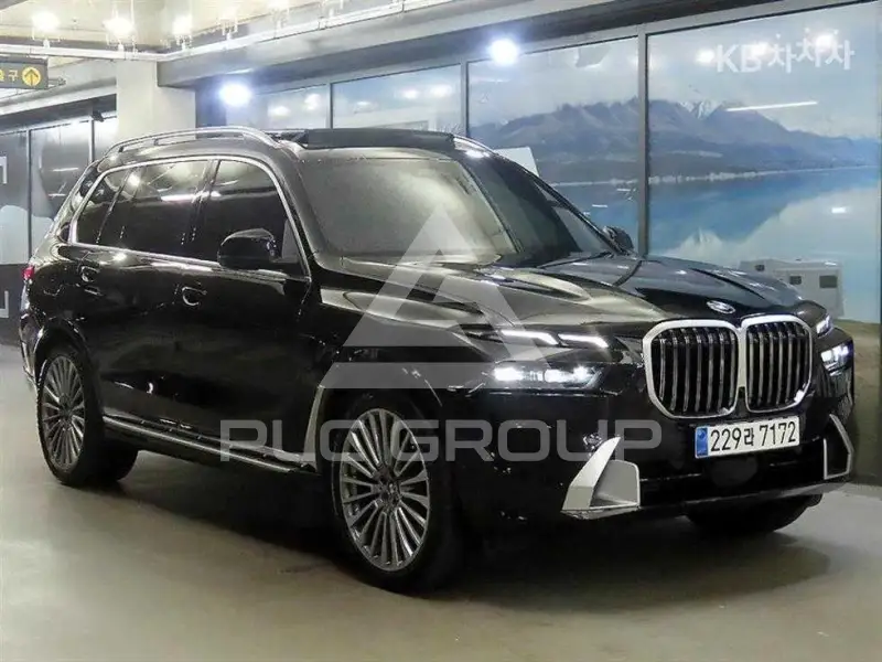 2023 BMW X7