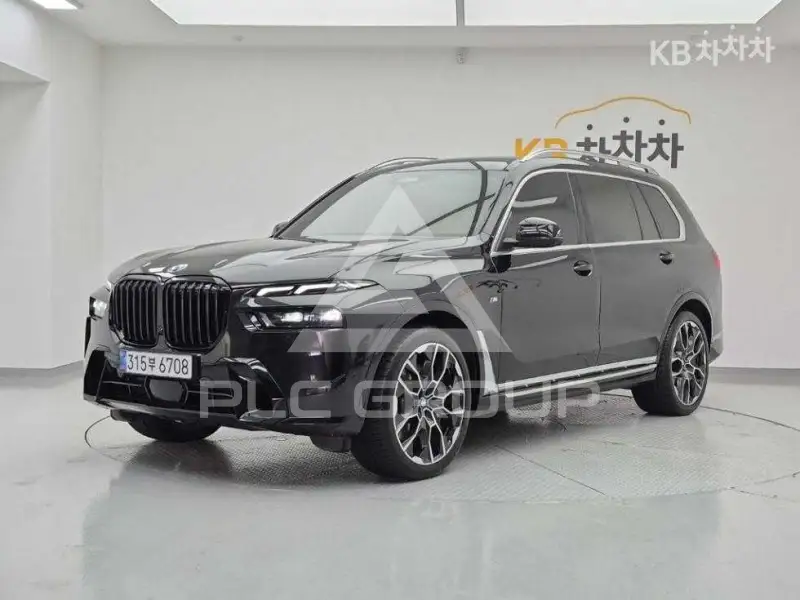 2023 BMW X7