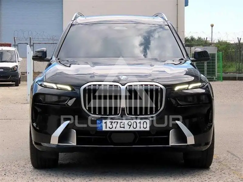 2023 BMW X7