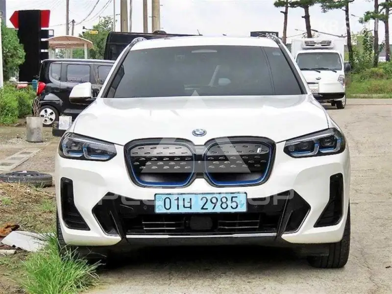 2023 BMW iX