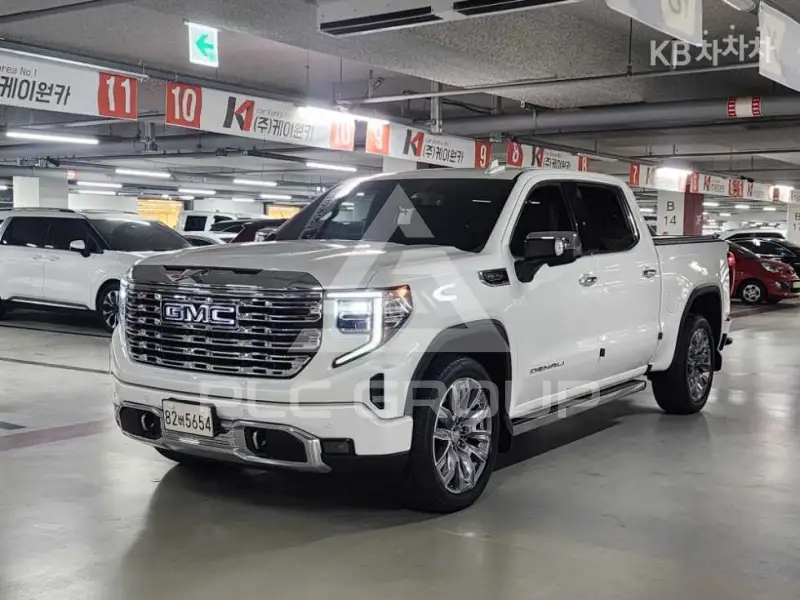 2023 GMC SIERRA