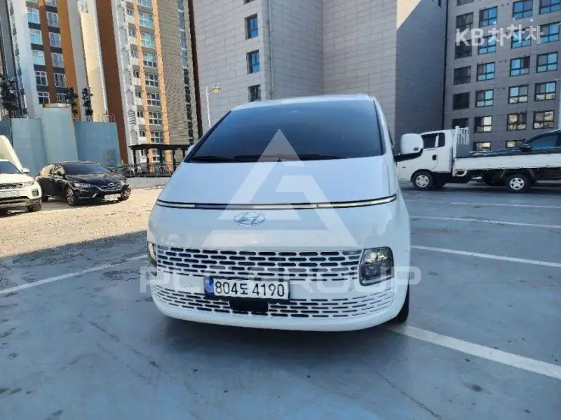 2023 Hyundai Staria