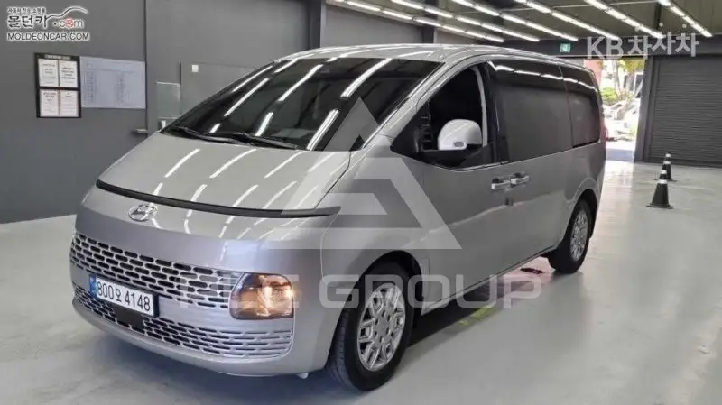 2023 Hyundai Staria