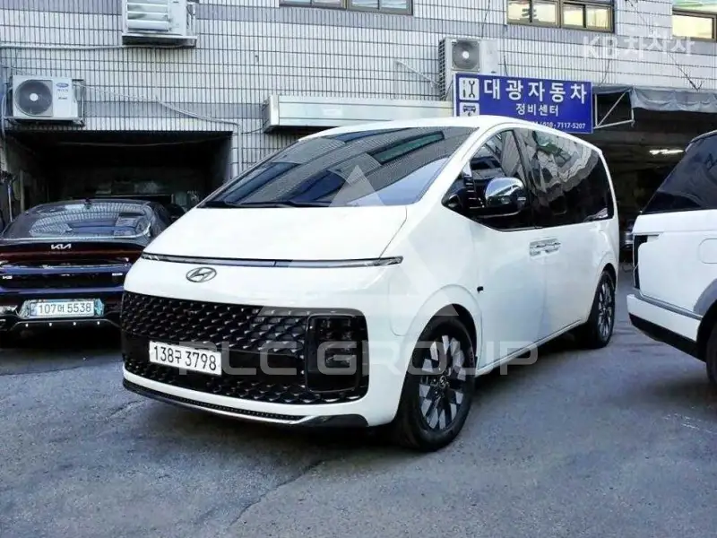 2023 Hyundai Staria