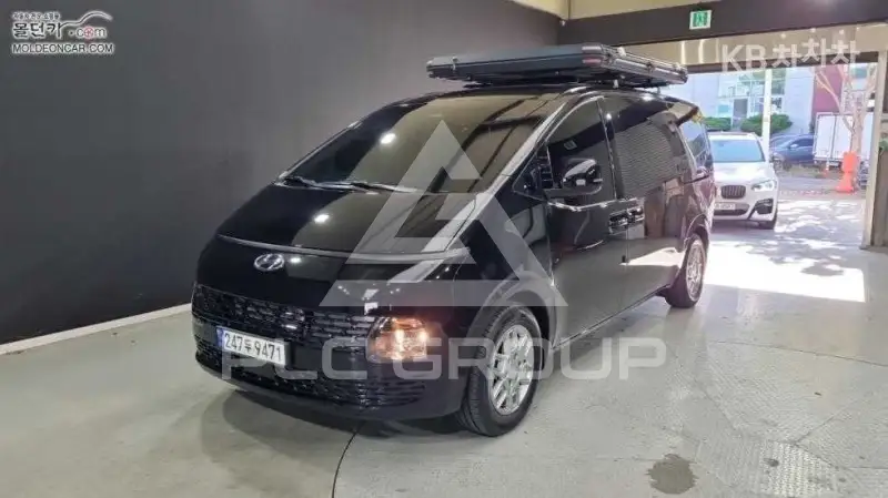 2023 Hyundai Staria