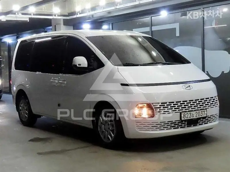 2023 Hyundai Staria