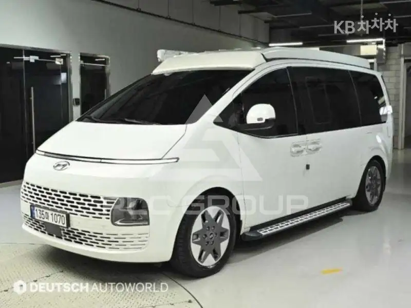 2023 Hyundai Staria