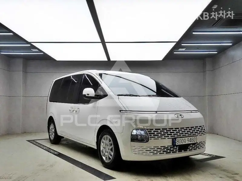 2023 Hyundai Staria