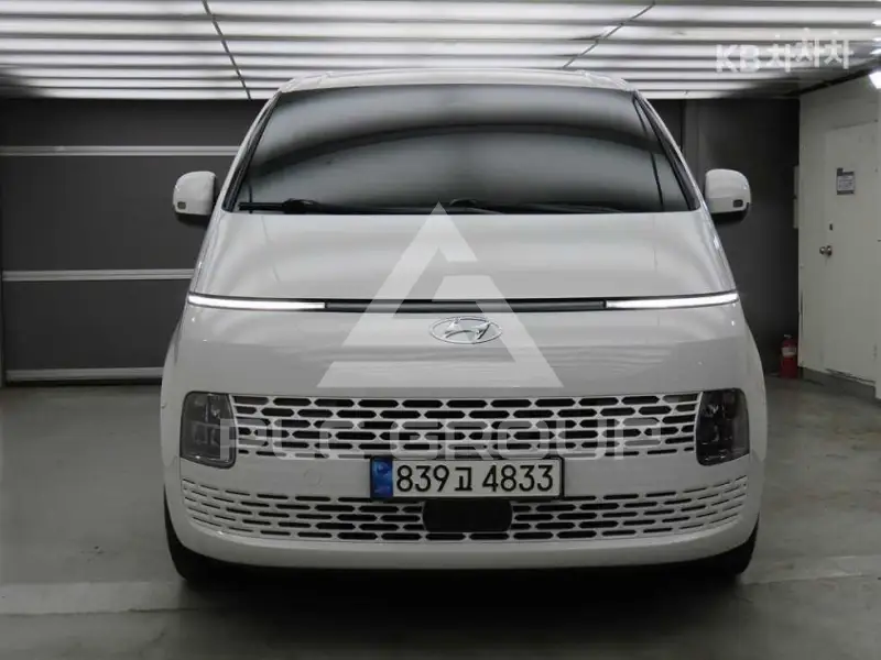 2023 Hyundai Staria