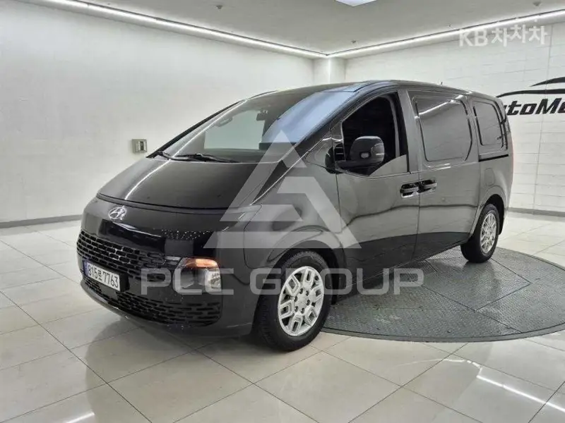 2023 Hyundai Staria