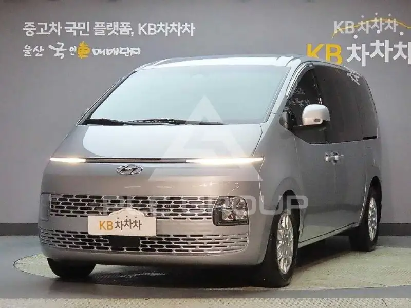 2023 Hyundai Staria