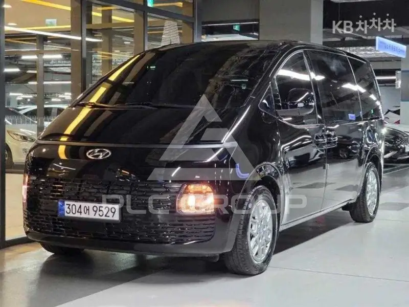 2023 Hyundai Staria